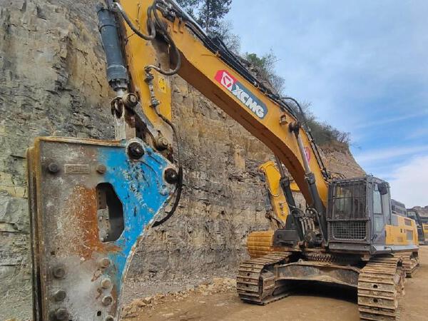 徐工XE490DK履带式挖掘机