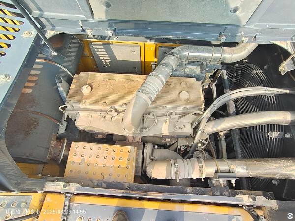 徐工XE490DK履带式挖掘机