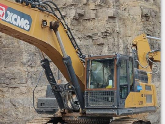 徐工XE490DK履带式挖掘机