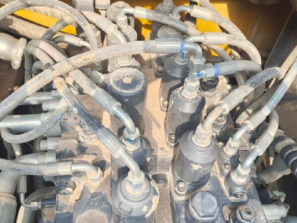 徐工XE490DK履带式挖掘机