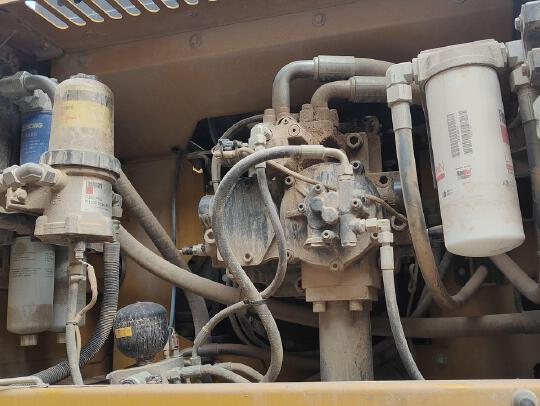 徐工XE490DK履带式挖掘机