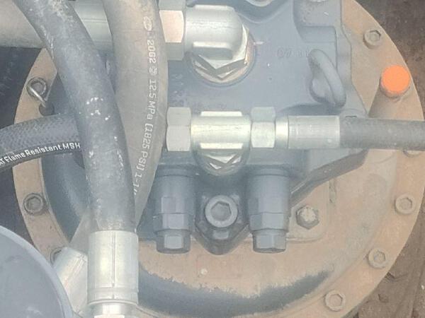 徐工XE550DK履帶式挖掘機