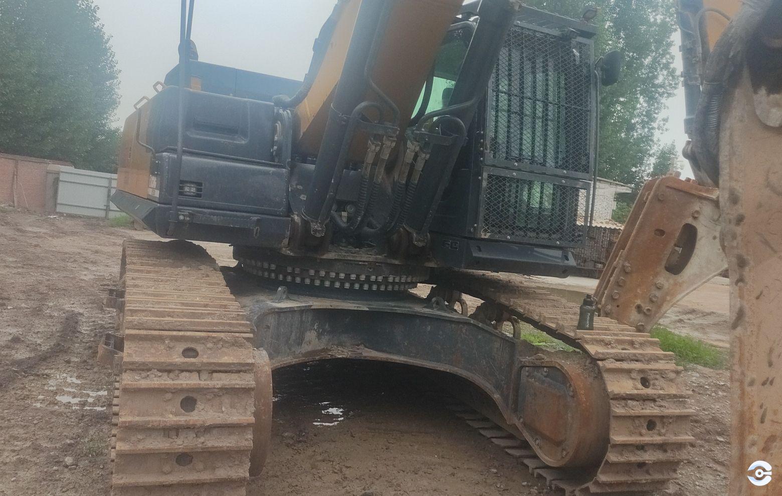 徐工XE550DK履帶式挖掘機