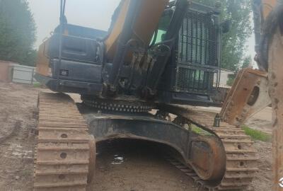 徐工XE550DK履帶式挖掘機