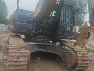 徐工XE550DK履帶式挖掘機