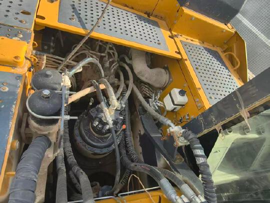 徐工XE600DK MAX履带式挖掘机