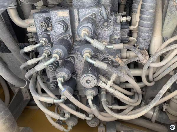 徐工XE490DK履带式挖掘机