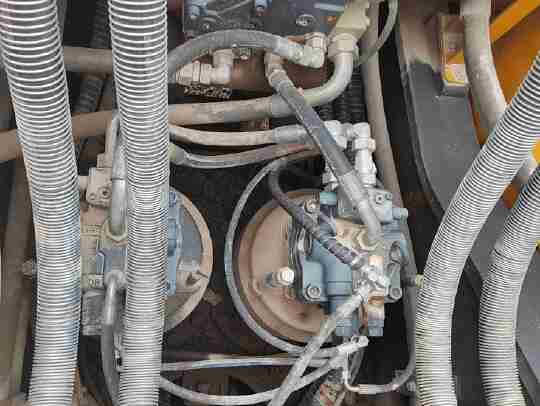 徐工XE690DK履带式挖掘机