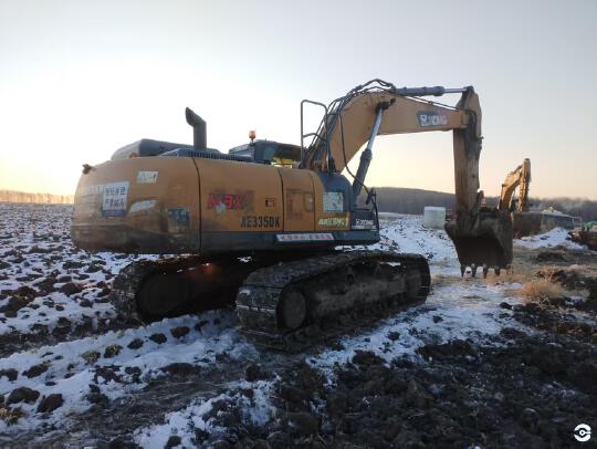 徐工XE335DK履帶式挖掘機