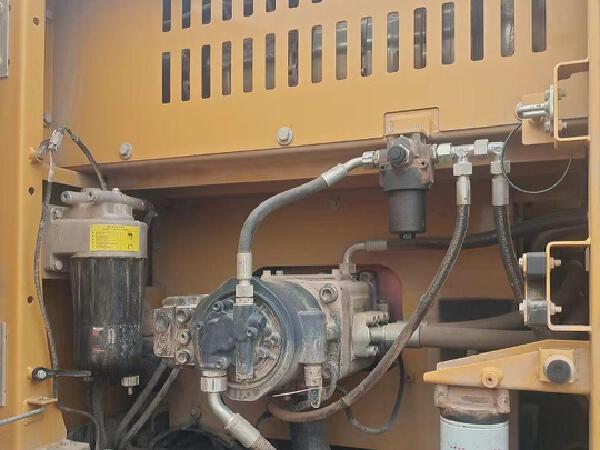 徐工XE245GH履帶式挖掘機