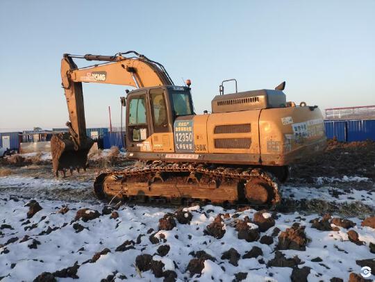 徐工XE335DK履帶式挖掘機