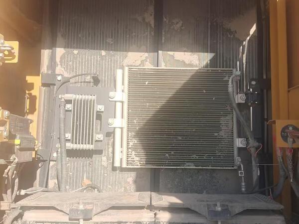 徐工XE245GH履帶式挖掘機