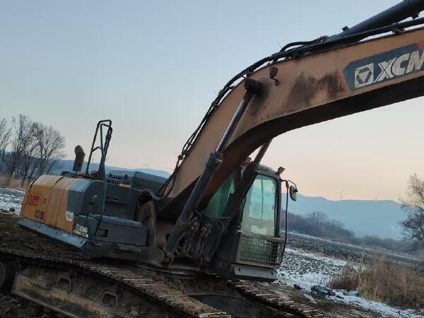 徐工XE335DK履帶式挖掘機