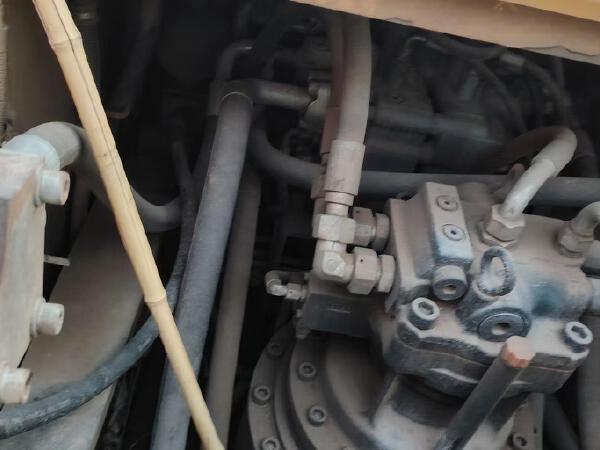 徐工XE335DK履帶式挖掘機