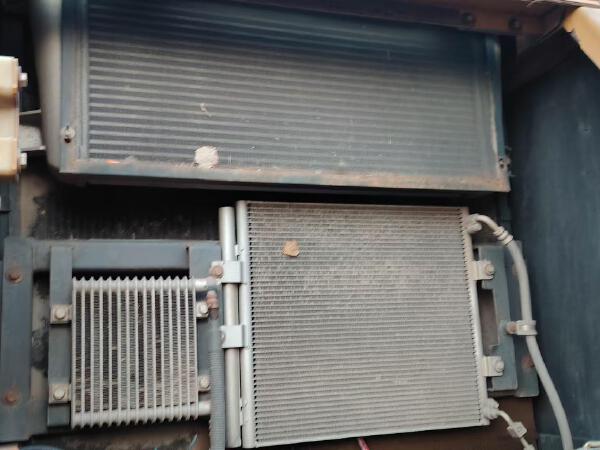 徐工XE335DK履帶式挖掘機