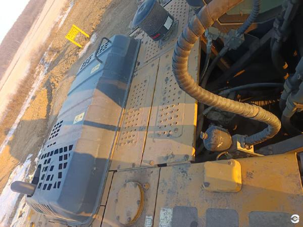 徐工XE310DA履帶式挖掘機