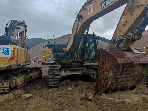 徐工XE600DK MAX履带式挖掘机