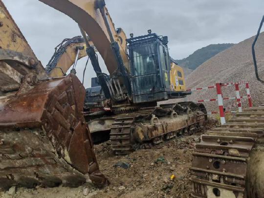 徐工XE600DK MAX履带式挖掘机