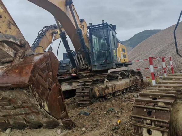 徐工XE600DK MAX履带式挖掘机