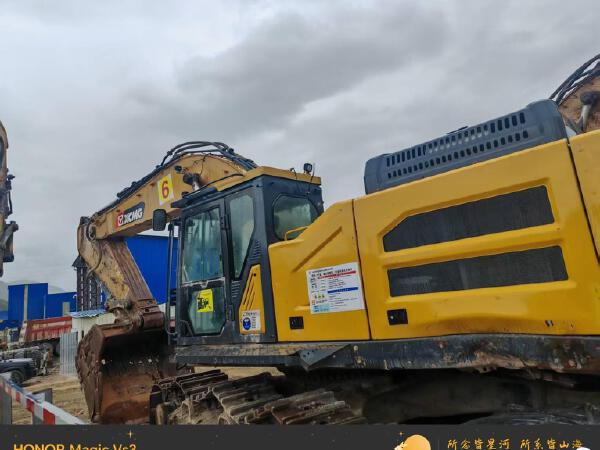 徐工XE600DK MAX履带式挖掘机