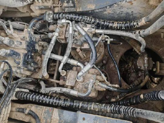 徐工XE600DK MAX履带式挖掘机