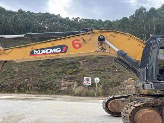 徐工XE650GK履帶式挖掘機