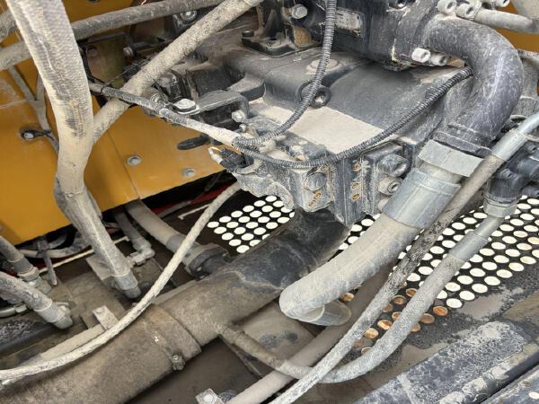 徐工XE650GK履帶式挖掘機