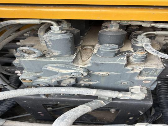 徐工XE650GK履帶式挖掘機