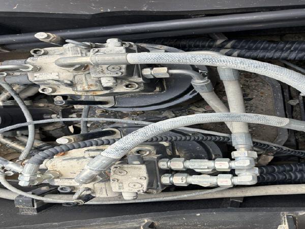 徐工XE650GK履帶式挖掘機