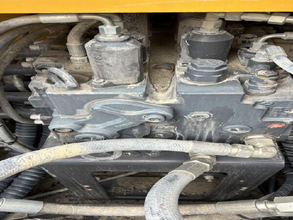 徐工XE650GK履带式挖掘机