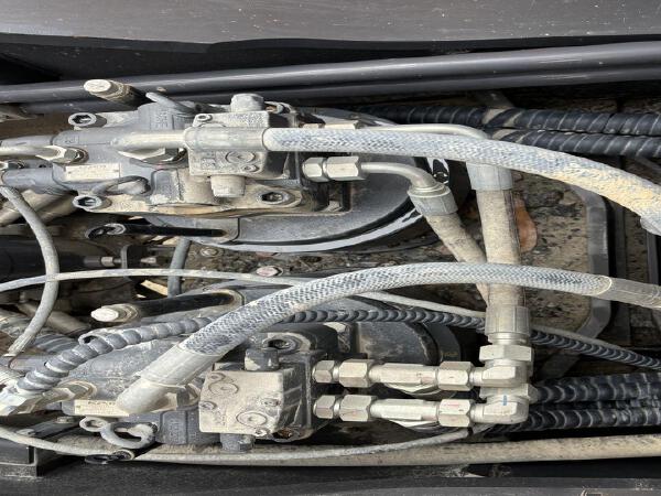 徐工XE650GK履带式挖掘机