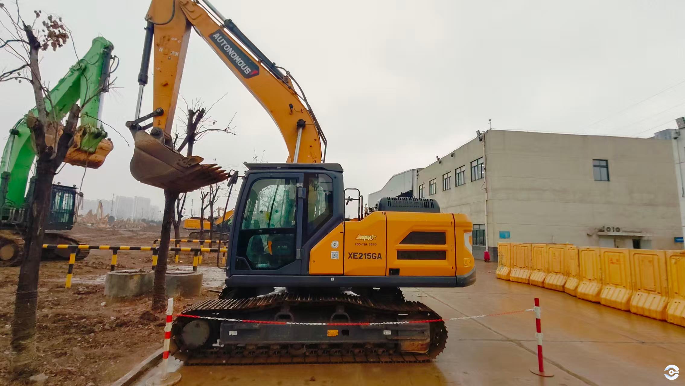 徐工XE215G履帶式挖掘機