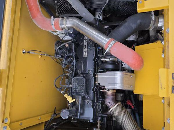 徐工XE215G履帶式挖掘機