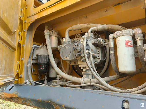 徐工XE600DK MAX履带式挖掘机