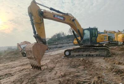 徐工XE380GK履帶式挖掘機