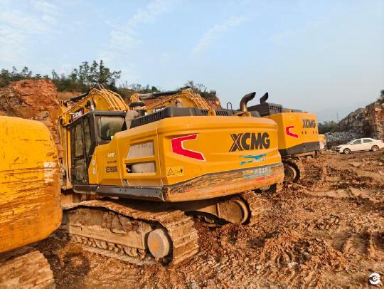 徐工XE380GK履帶式挖掘機(jī)