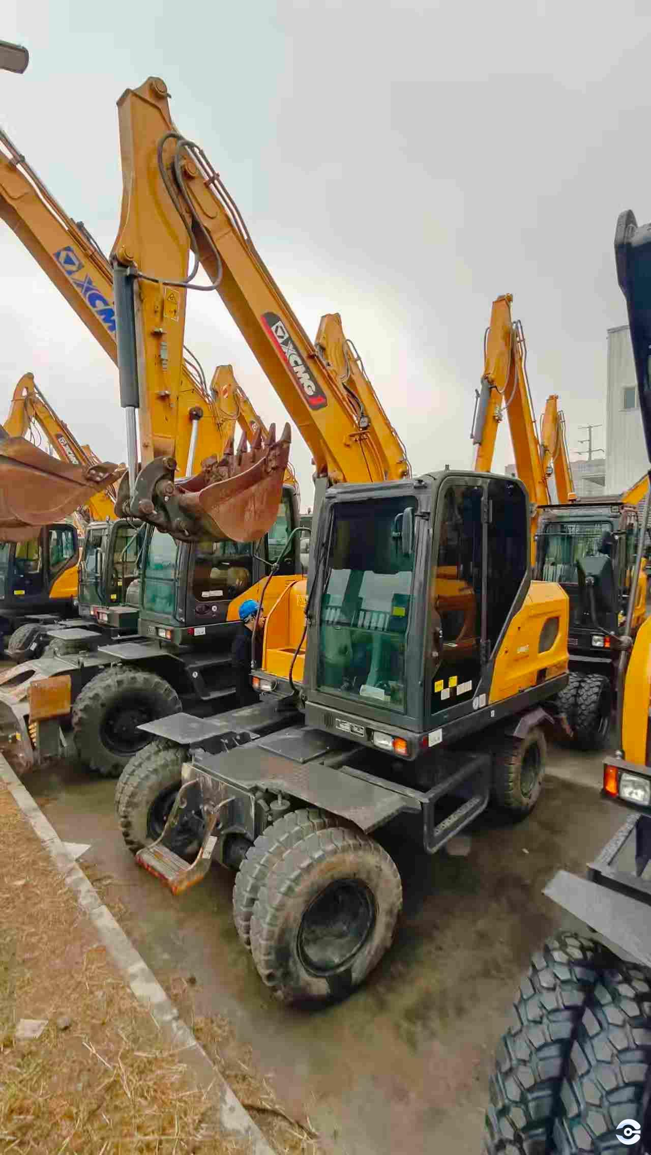 江苏徐工二手履带式挖掘机