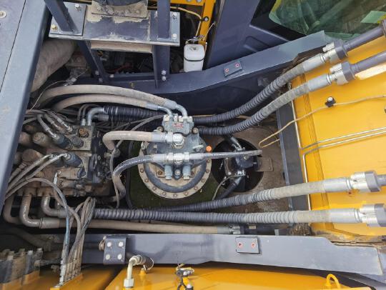 徐工XE520DK履帶式挖掘機