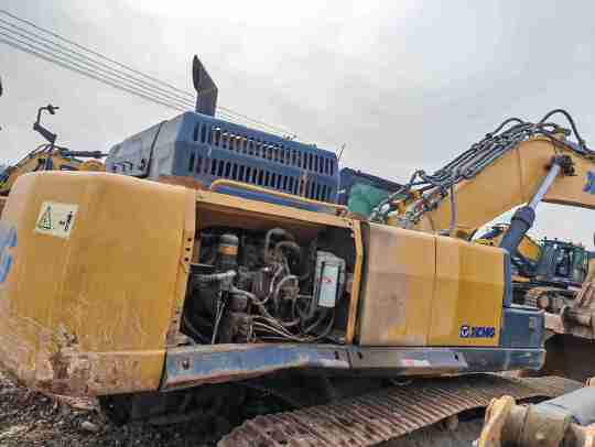 徐工XE490D履帶式挖掘機