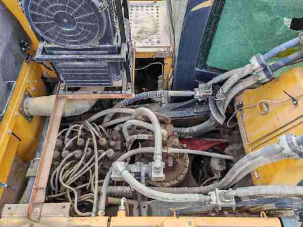 徐工XE490D履帶式挖掘機