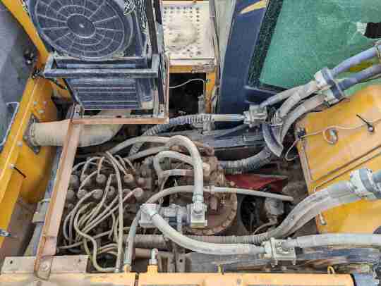 徐工XE490D履帶式挖掘機