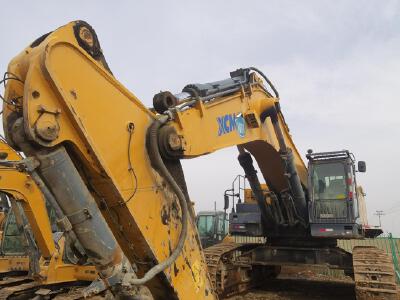 徐工XE900D履带式挖掘机