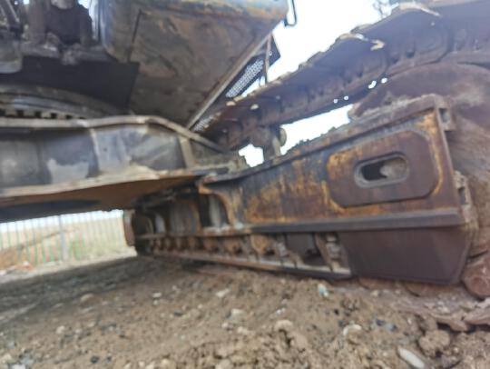 徐工XE900D履带式挖掘机