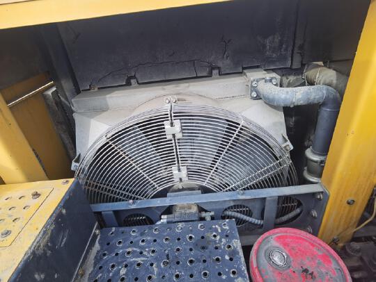 徐工XE900D履带式挖掘机