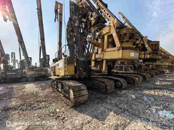 徐工XR240E旋挖鉆機(jī)