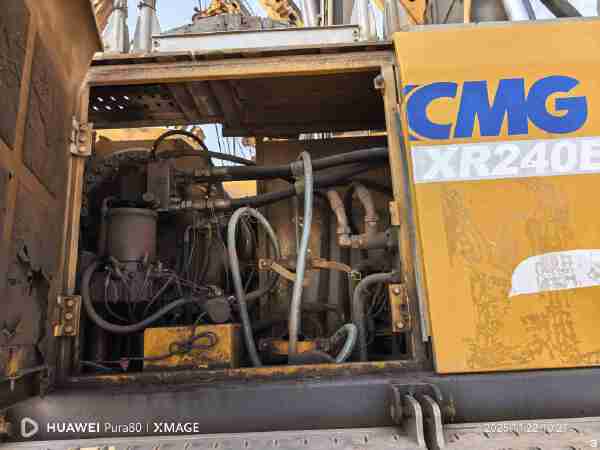 徐工XR240E旋挖鉆機(jī)
