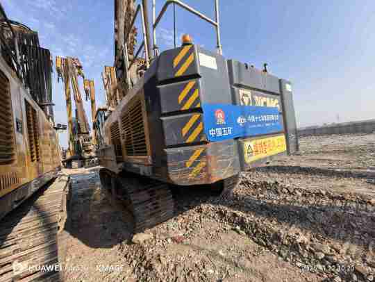 徐工XR240E旋挖鉆機(jī)