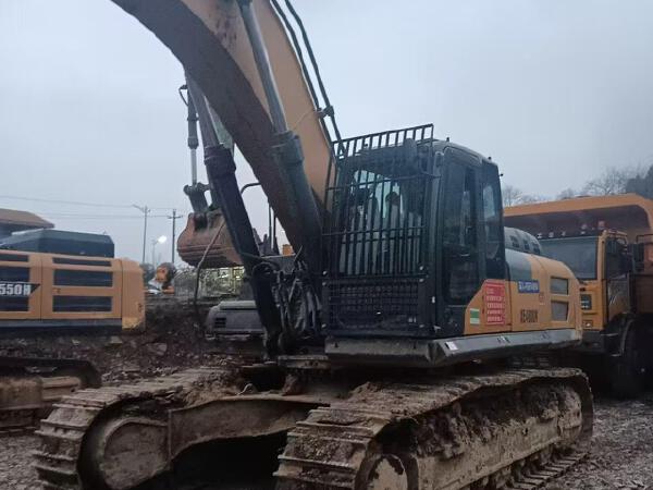 徐工XE400DK履带式挖掘机