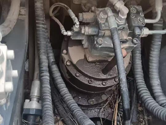 徐工XE400DK履带式挖掘机