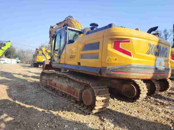 徐工XE380GK履带式挖掘机